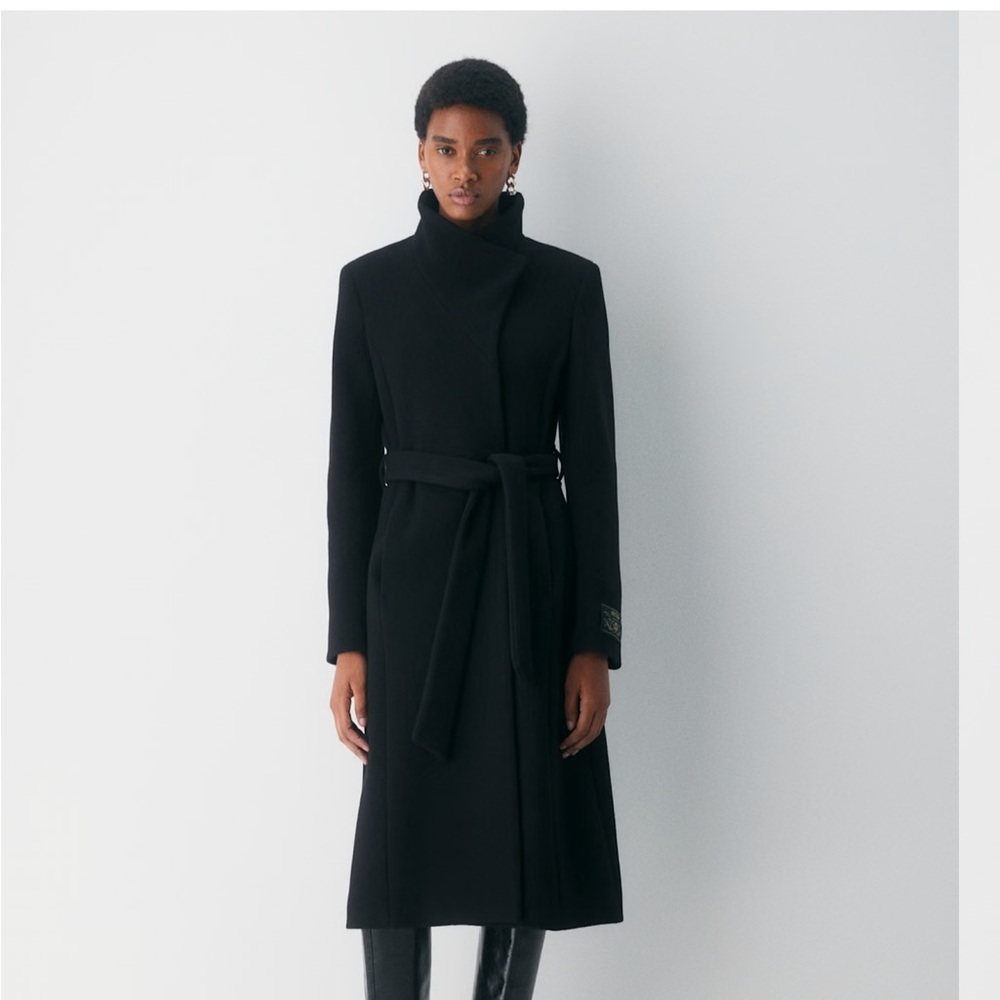 Aritzia Black Women's Coat